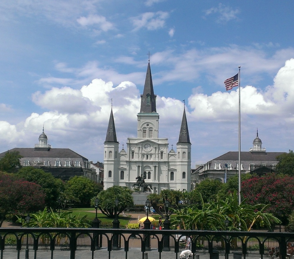 💲Meet your Posher, Letitia💲👠🧥👚👜